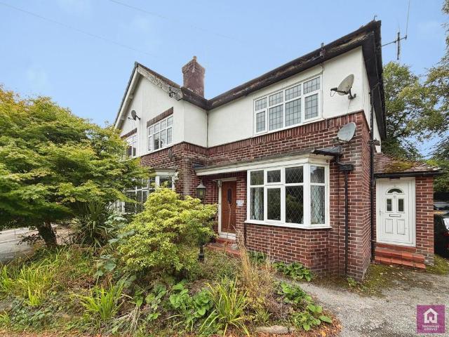 Flat for sale in Trafford Park, Greater Manchester