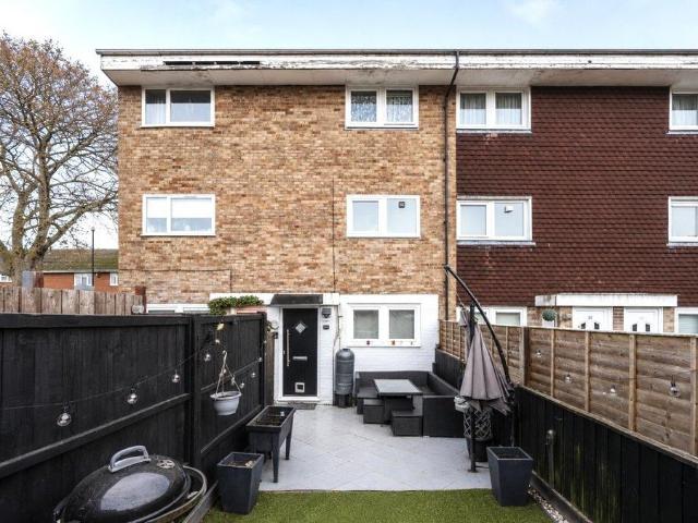 Flat for sale in Isle Of Man