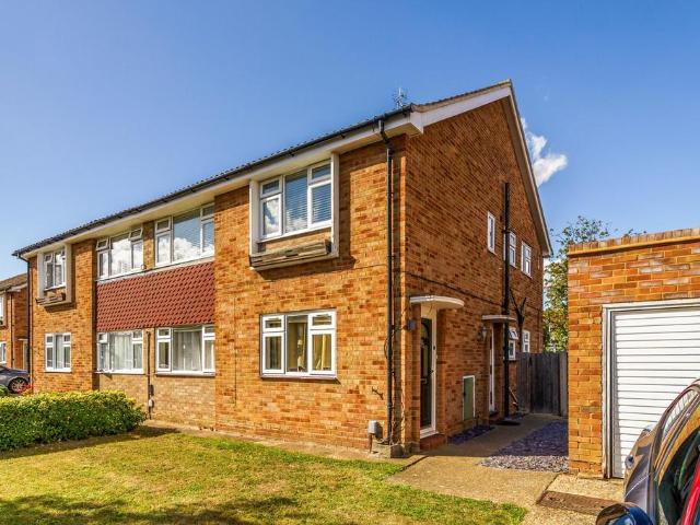 Flat for sale in Ewell, Epsom and Ewell