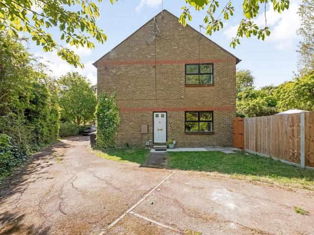 Flat for sale in London Borough of Lewisham, Brockley