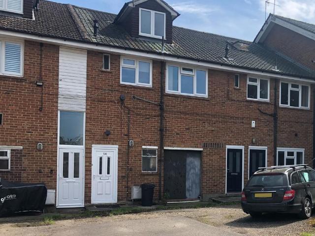 Flat for sale in The Butts, Kent