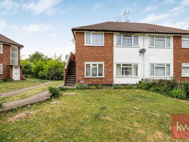 Flat for sale in St Marks, Maidenhead