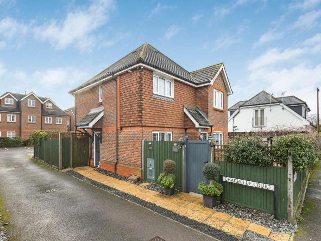 Flat for sale in Ashford Common, Lower Halliford