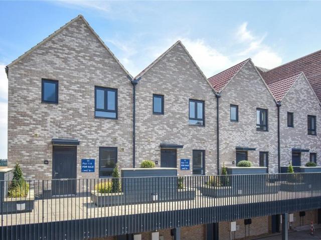 Flat for sale in Arbury, Cambridgeshire