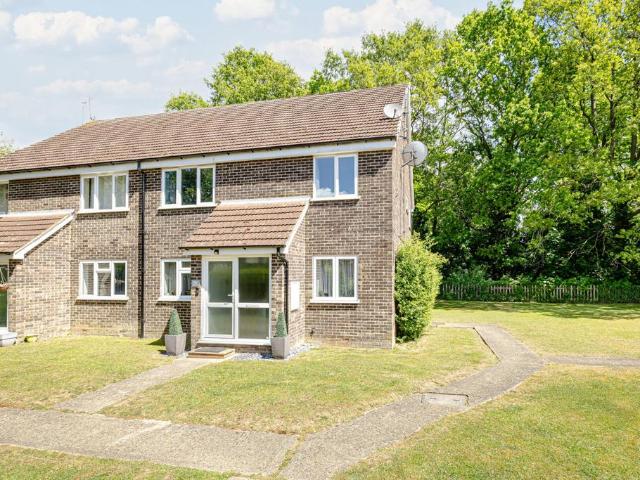 Flat for sale in Hockerill, Colliers End