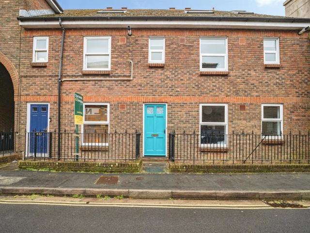 Flat for sale in Fordington