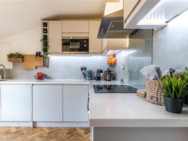 Flat for sale in Reading