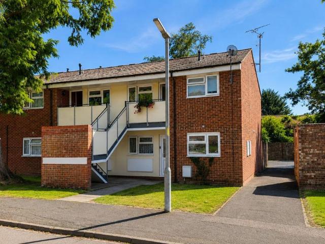 Flat for sale in Stotfold, Bedfordshire
