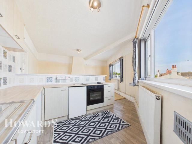 Flat for sale in Eastbridge, Suffolk