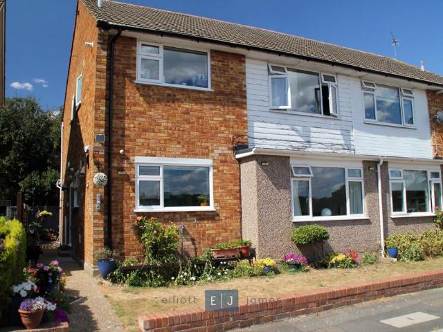 Flat for sale in Epping, Essex