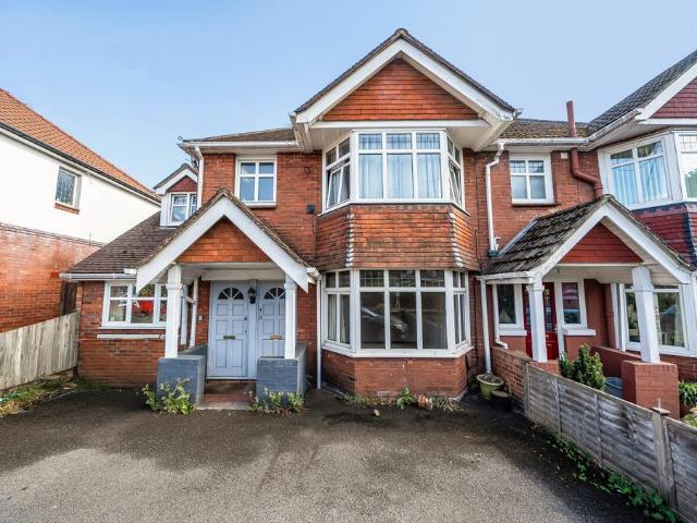 Flat for sale in Hollybrook, City Of Southampton