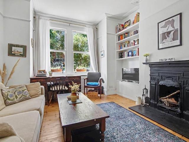 Flat for sale in Anerley, Greater London