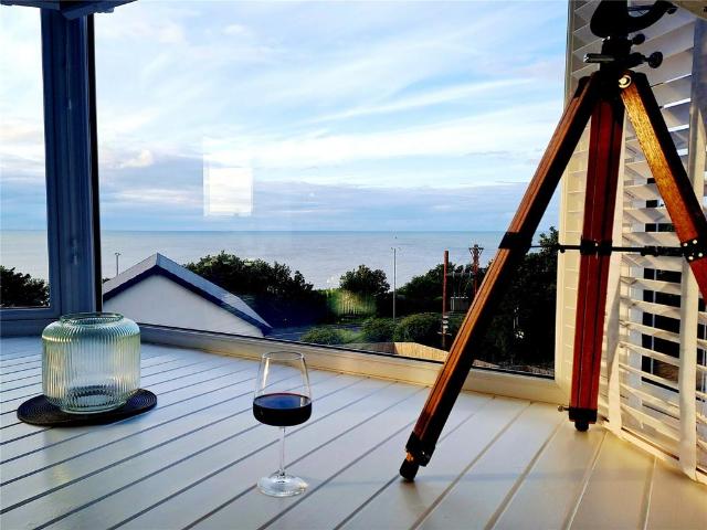 Flat for sale in Llanddulas, Wales