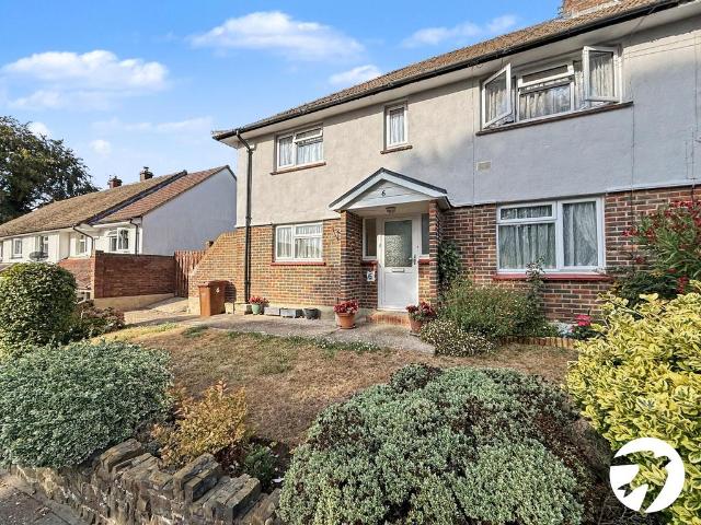 Flat for sale in Chatham
