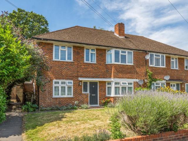 Flat for sale in Eden Park, Greater London