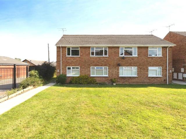 Flat for sale in Saintbridge, Gloucester