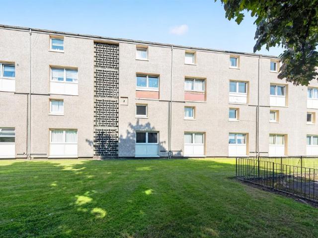 Flat for sale in Rutherglen, Scotland