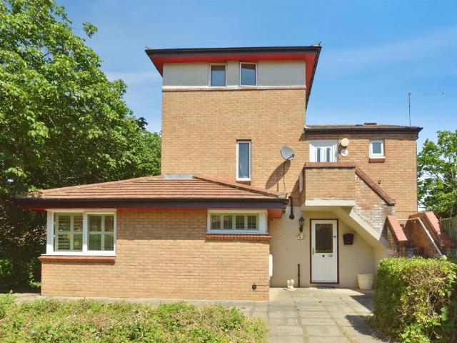 Flat for sale in Old Wolverton, Milton Keynes