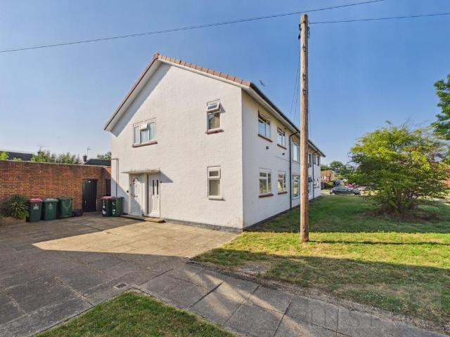 Flat for sale in Glynde, West Sussex
