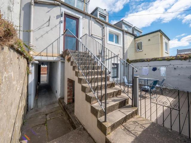 Flat for sale in Craigie, Moneydie