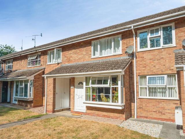 Flat for sale in Stratford-upon-Avon, Alderminster