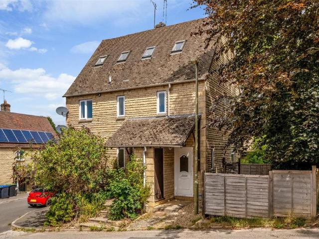 Flat for sale in Chipping Norton, Black Bourton