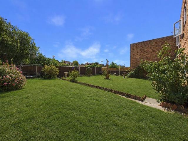 Flat for sale in Lower Halliford, Surrey