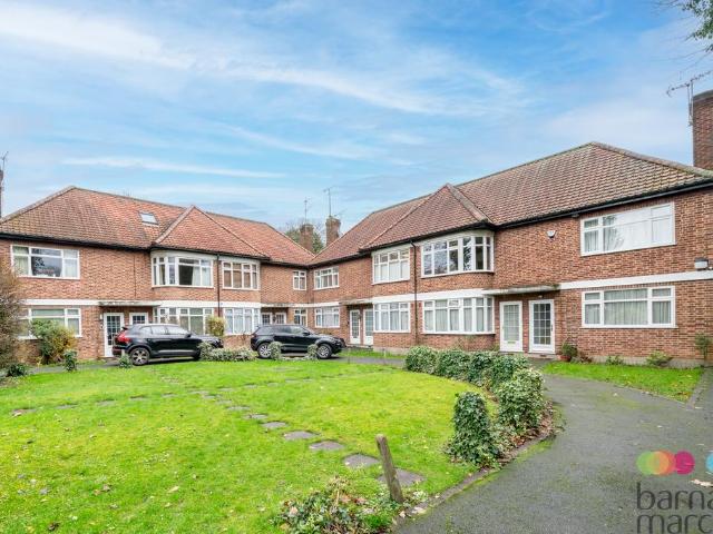 Flat for sale in North Finchley, Isle Of Man