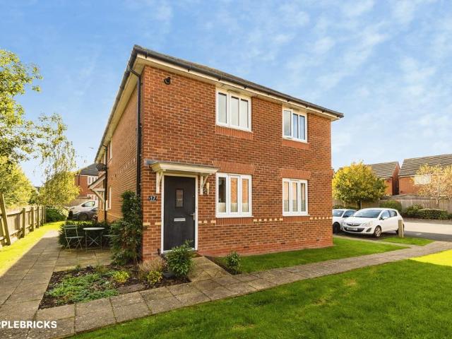 Flat for sale in Broughton and Bretton, Broughton