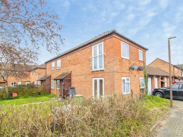 Flat for sale in Great Linford, Milton Keynes