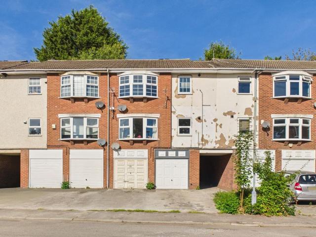 Flat for sale in Carlton, Gedling