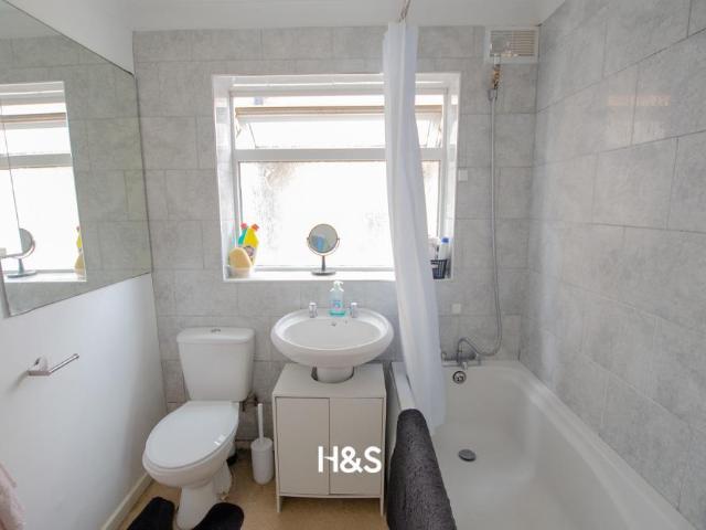 Flat for sale in West Midlands