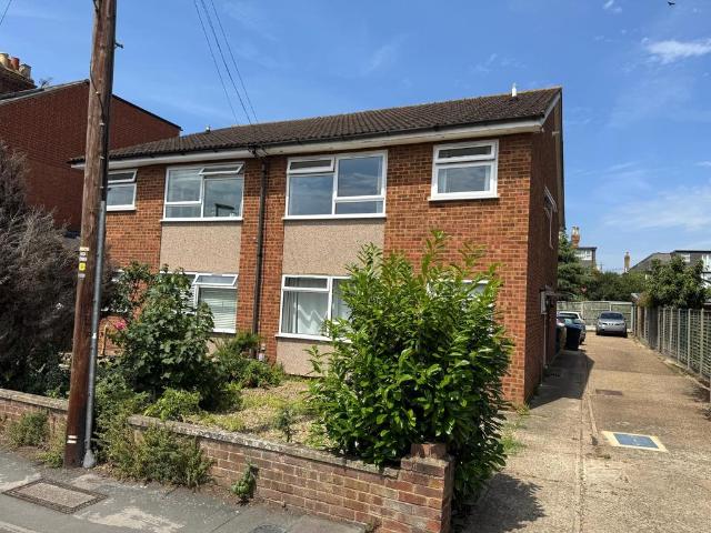 Flat for sale in Ripley Springs, Row Town
