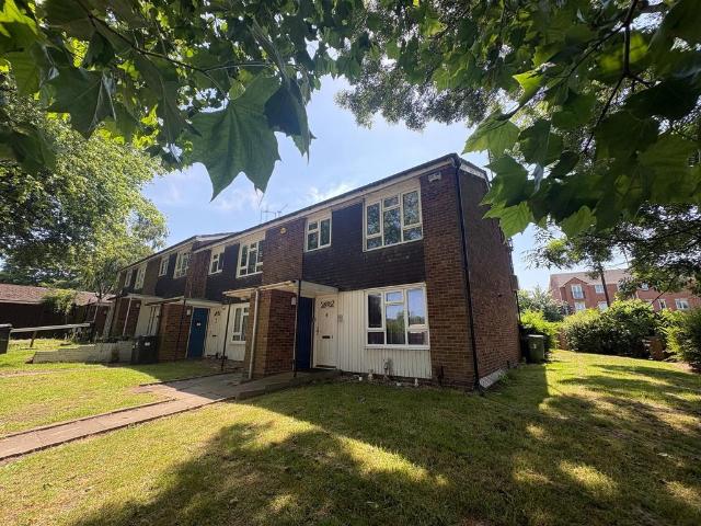 Flat for sale in Brierley Hill, West Midlands