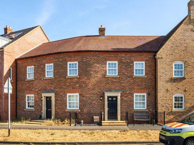 Flat for sale in Bedford