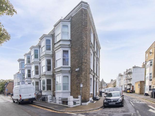 Flat for sale in Margate Old Town, Acol