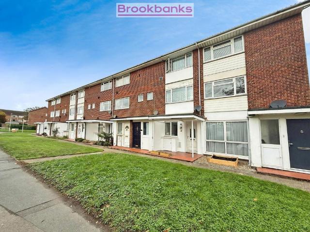 Flat for sale in Swanley, The Butts