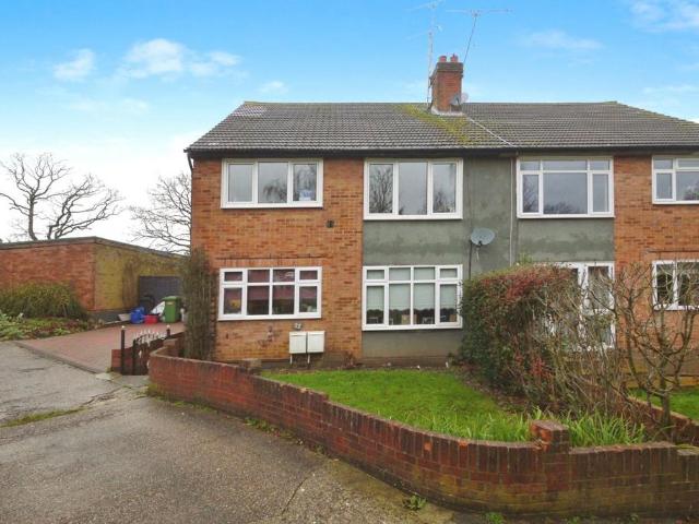 Flat for sale in Navestock Side, Essex