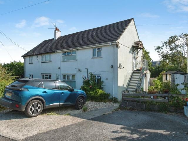 Flat for sale in Budlake, Devon