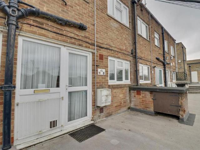 Flat for sale in Spring Vale, Hampshire