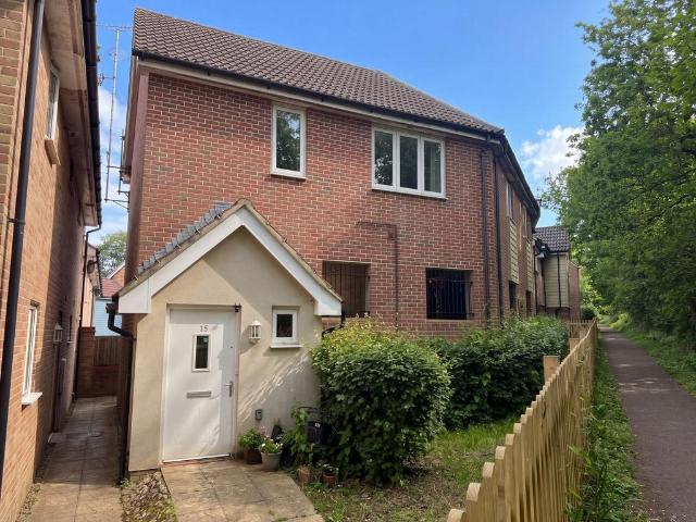 Flat for sale in Langdown, New Forest