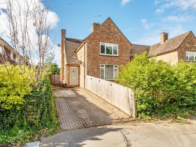Flat for sale in Denham, Buckinghamshire