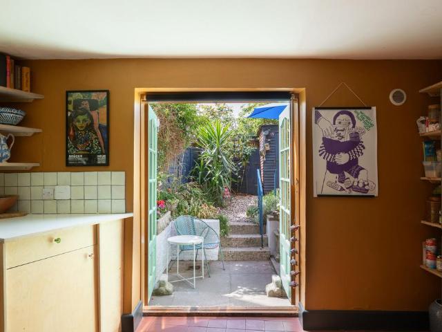 Flat for sale in Loughborough Junction, Greater London