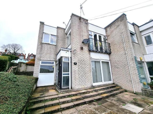 Flat for sale in Cwm Talwg, Barry