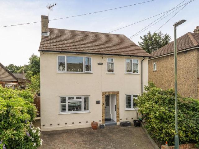 Flat for sale in Longlands, Halfway Street