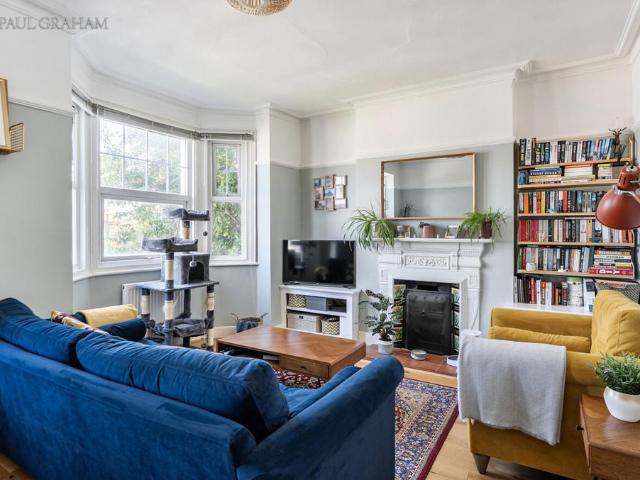 Flat for sale in Greater London