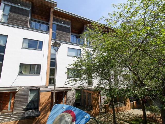 Flat for sale in Milton Keynes