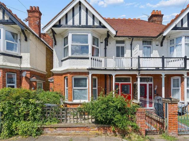 Flat for sale in Cliftonville West, Acol