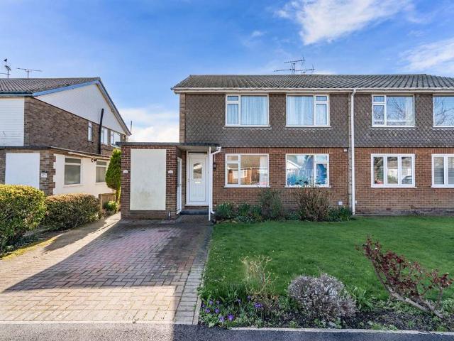 Flat for sale in Studd Hill, Whitstable