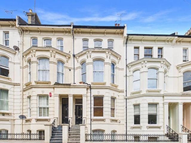 Flat for sale in Round Hill, Brighton & Hove